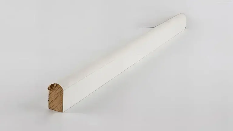 MOULDINGS 32mm x 18mm x 2195mm White Primed Hockey Stick Skirting & Architrave